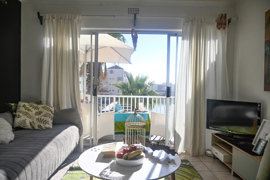 2 Bedroom Property for Sale in Harbour Island Western Cape